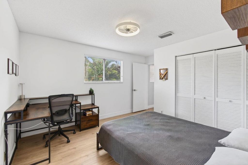 6766 Via Regina, Boca Raton, FL 33433 Photo