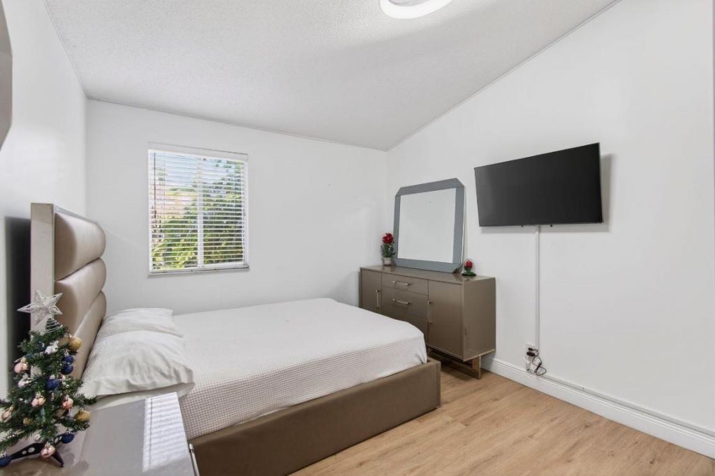 6766 Via Regina, Boca Raton, FL 33433 Photo