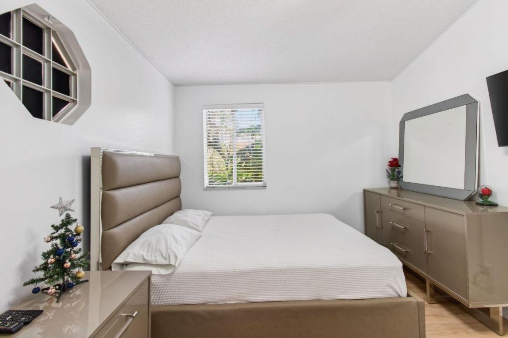 6766 Via Regina, Boca Raton, FL 33433 Photo