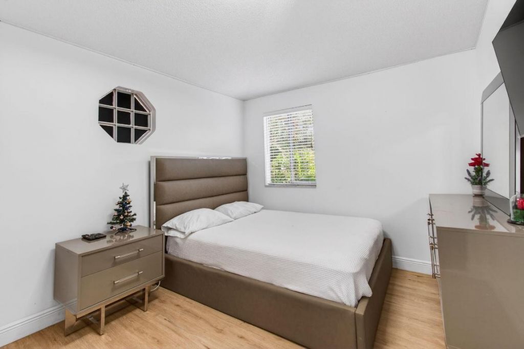 6766 Via Regina, Boca Raton, FL 33433 Photo