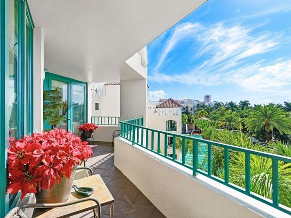 100 SE 5th Avenue, Unit Ph-14, Boca Raton, FL 33432