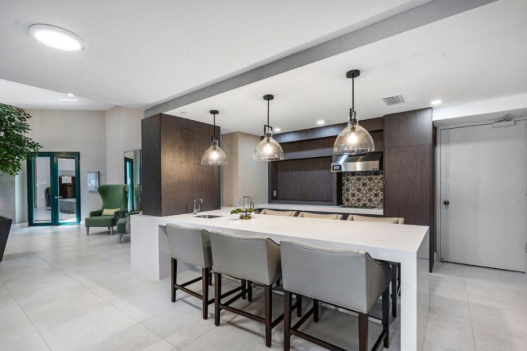 100 SE 5th Avenue, Unit Ph-14, Boca Raton, FL 33432 Photo