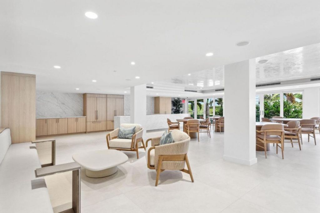 2784 S Ocean Boulevard, Unit 201 E, Palm Beach, FL 33480 Photo