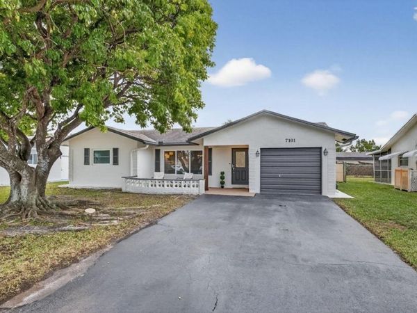 7101 NW 98th Terrace, Tamarac, FL 33321