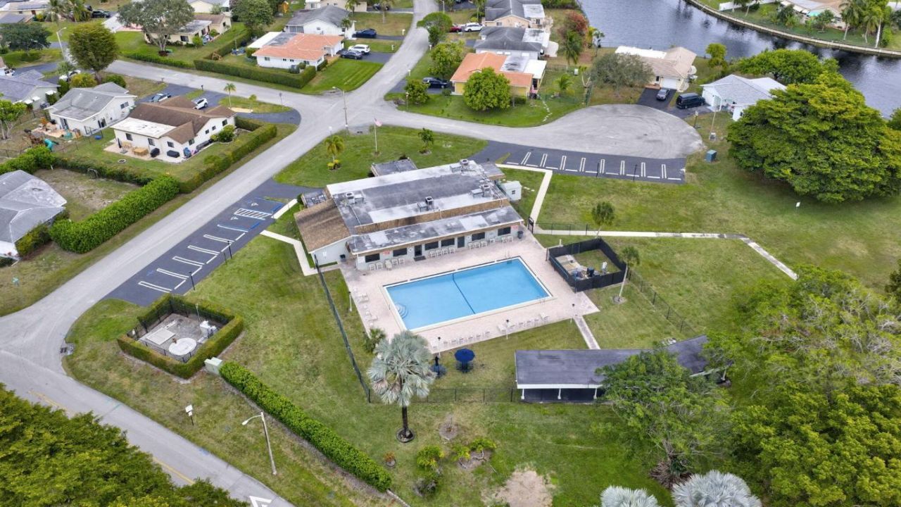 7101 NW 98th Terrace, Tamarac, FL 33321 Photo