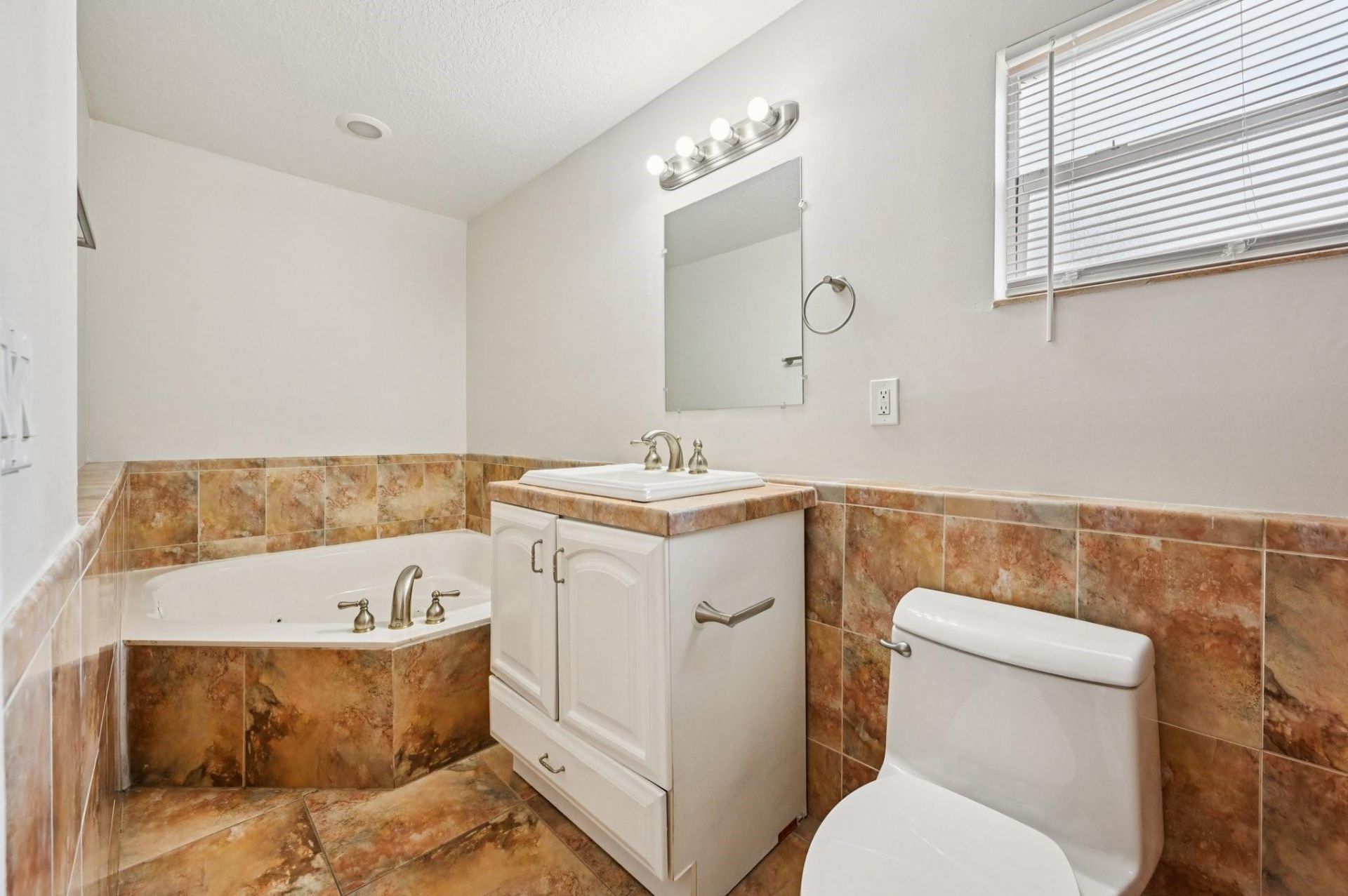 5618 Cinnamon Drive, West Palm Beach, FL 33415 Photo