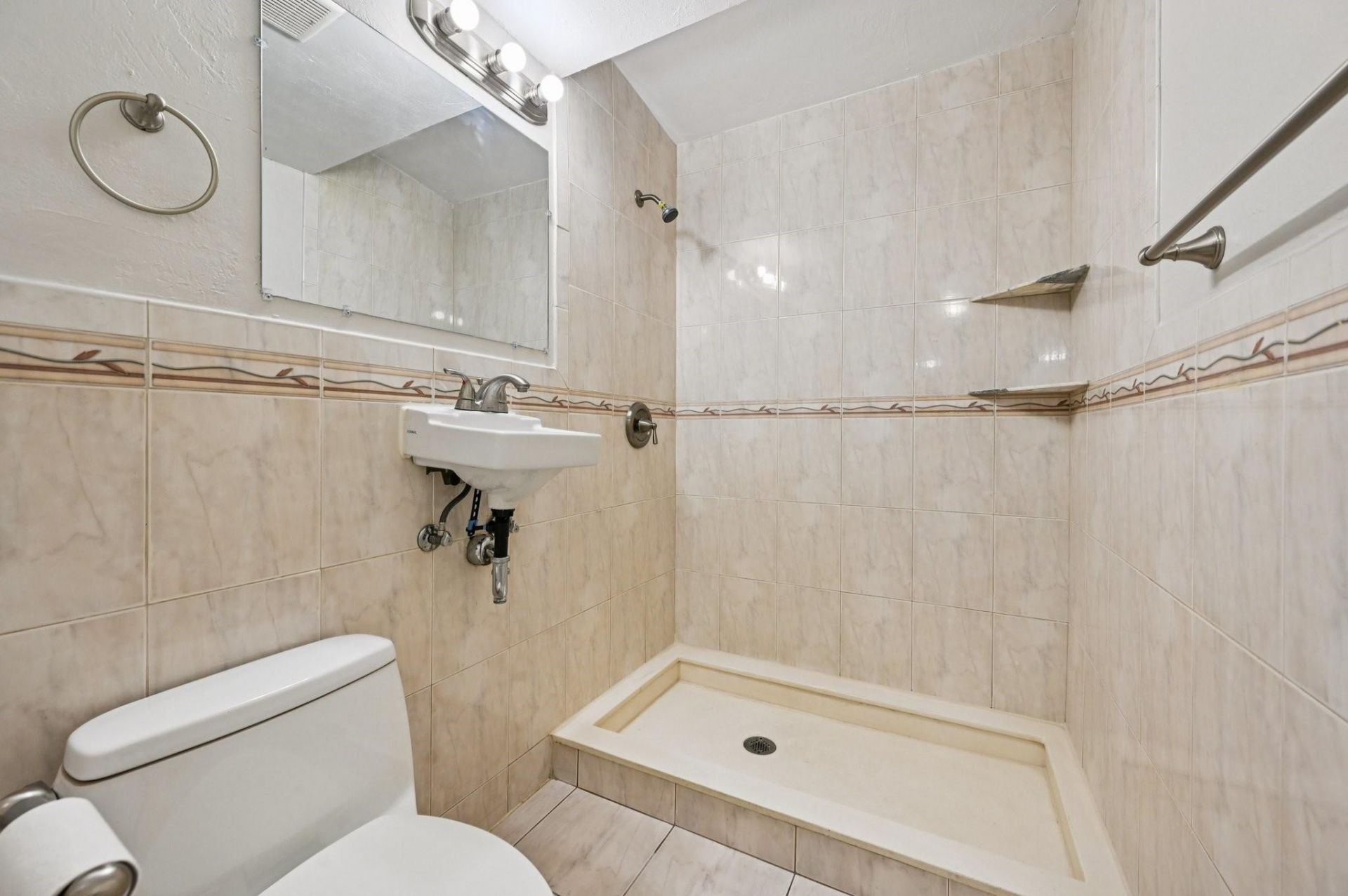 5618 Cinnamon Drive, West Palm Beach, FL 33415 Photo