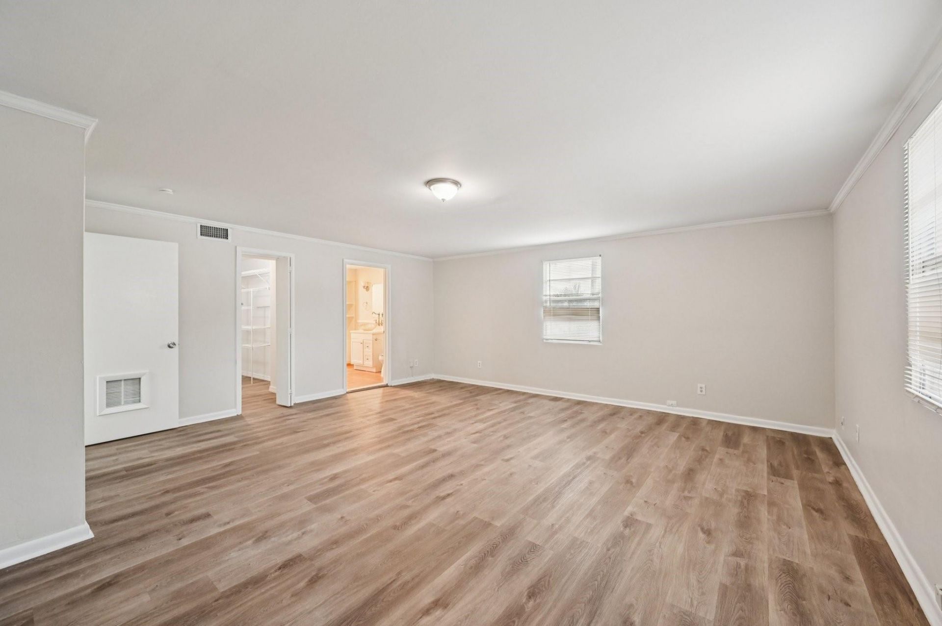 5618 Cinnamon Drive, West Palm Beach, FL 33415 Photo