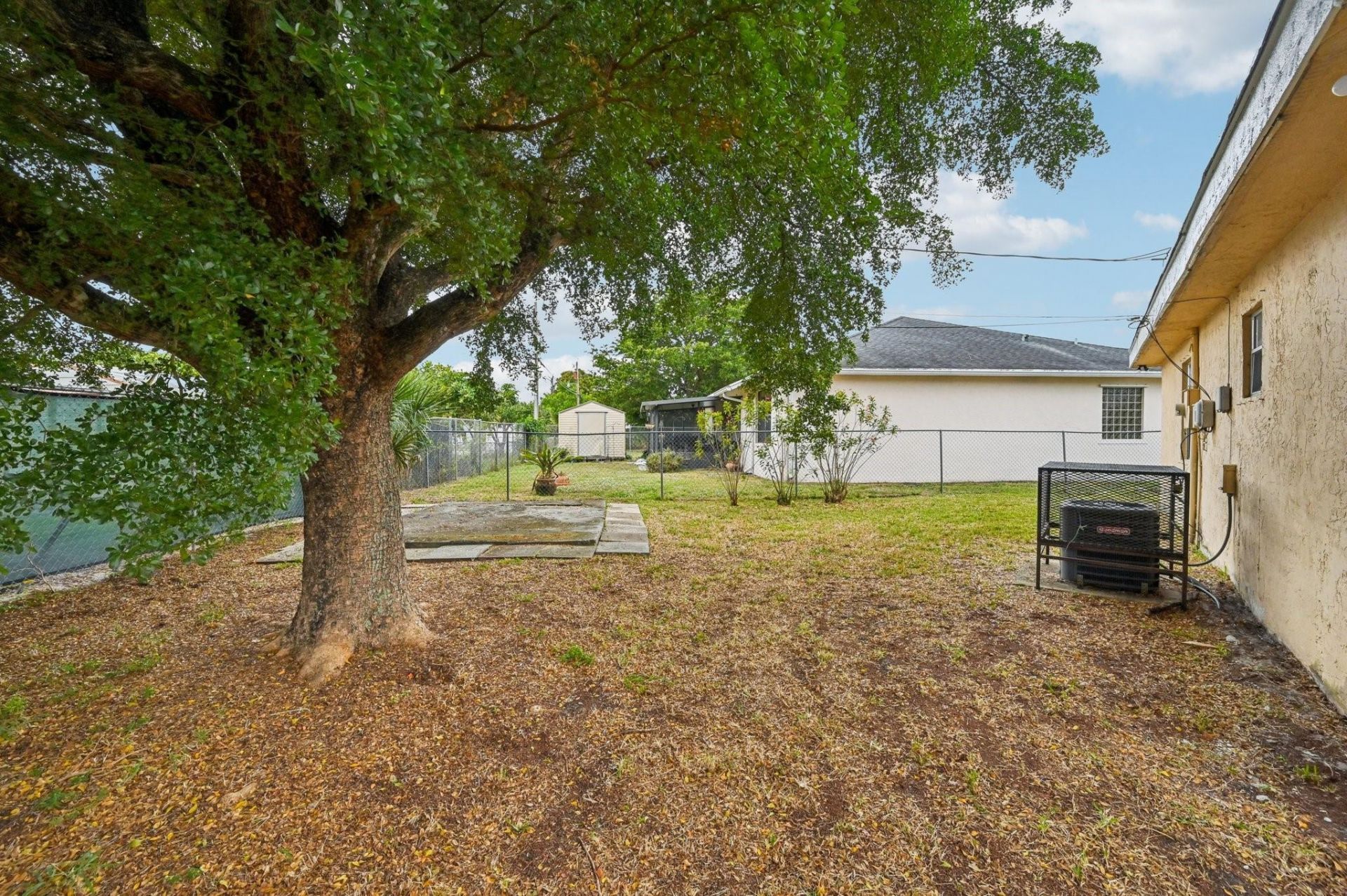 5618 Cinnamon Drive, West Palm Beach, FL 33415 Photo