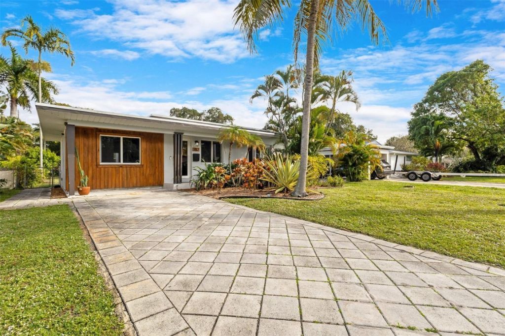 1812 SW 9th Ave, Fort Lauderdale, FL 33315 Main Photo