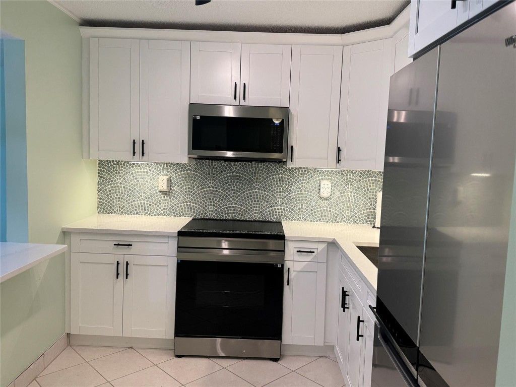 9300 SW 8th Street, Unit 215, Boca Raton, FL 33428 Photo