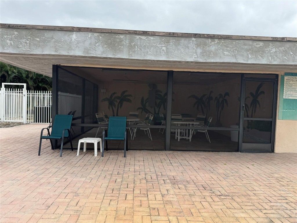 9300 SW 8th Street, Unit 215, Boca Raton, FL 33428 Photo