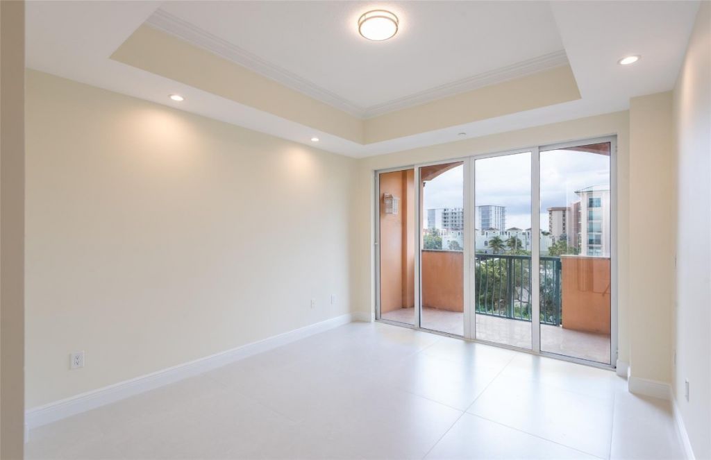 3236 NE 5th Street, Unit 402, Pompano Beach, FL 33062 Photo