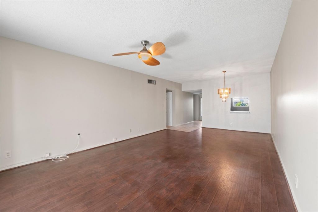 2980 Riverside Dr, Unit 324, Coral Springs, FL 33065 Photo