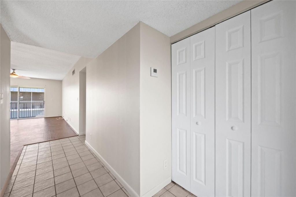 2980 Riverside Dr, Unit 324, Coral Springs, FL 33065 Photo