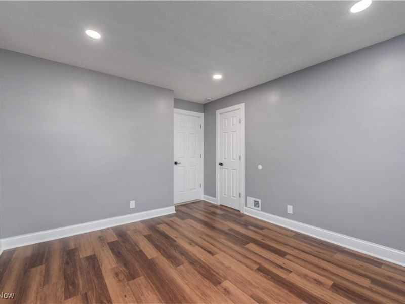 2811 Oak Park Avenue, Cleveland, OH 44109 Photo 22