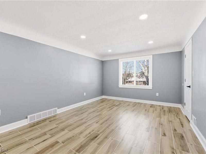 2811 Oak Park Avenue, Cleveland, OH 44109 Photo 27