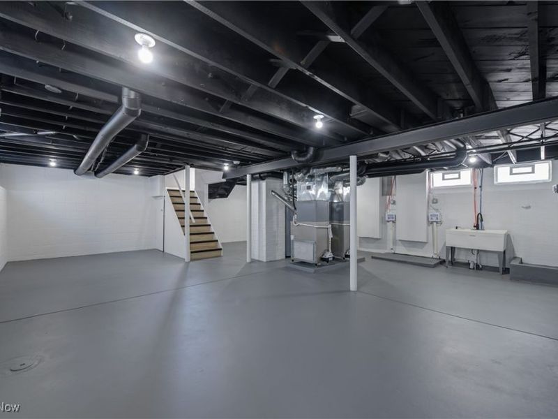 2811 Oak Park Avenue, Cleveland, OH 44109 Photo 46