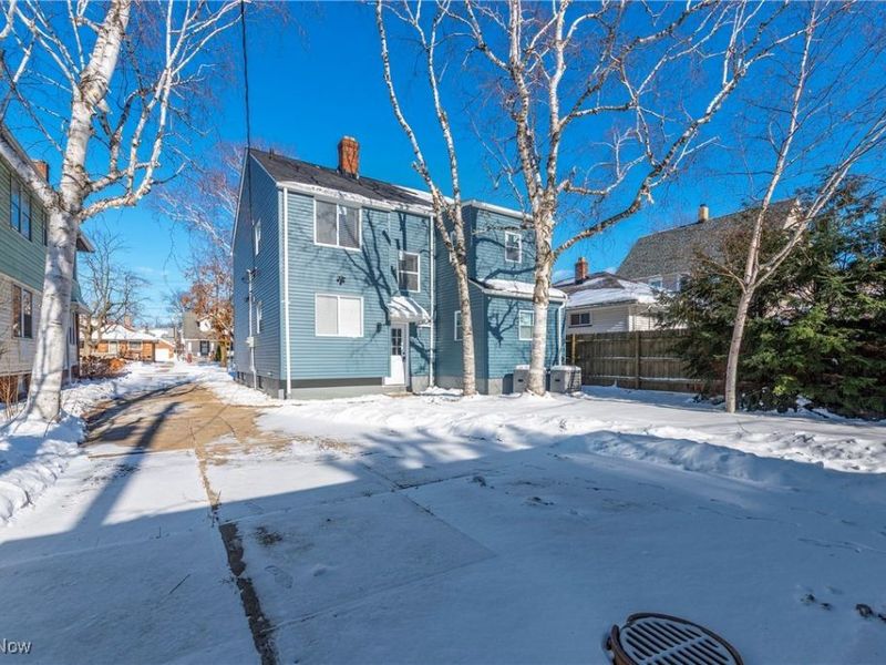 2811 Oak Park Avenue, Cleveland, OH 44109 Photo 6