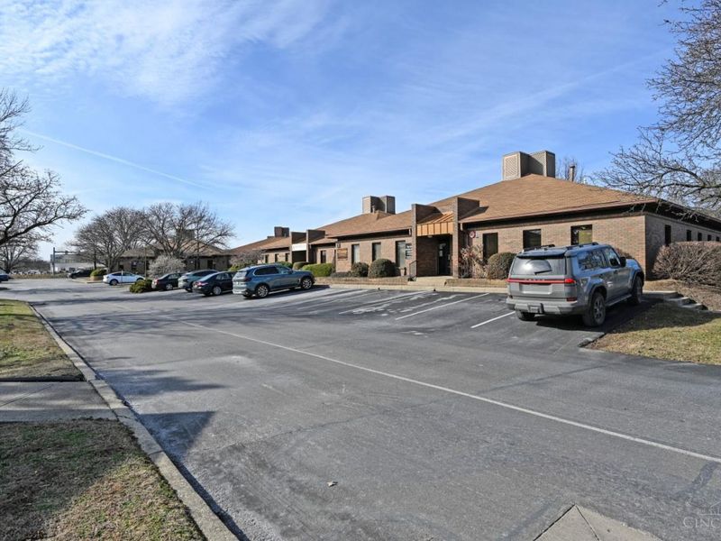 4725 Cornell Road, Unit 1B, Blue Ash, OH 45241 Photo 2