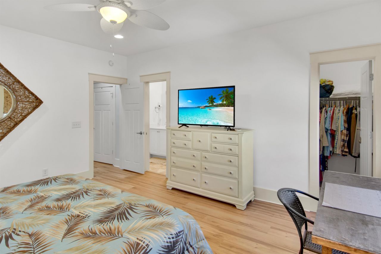 4902 N Market St. Photo 14