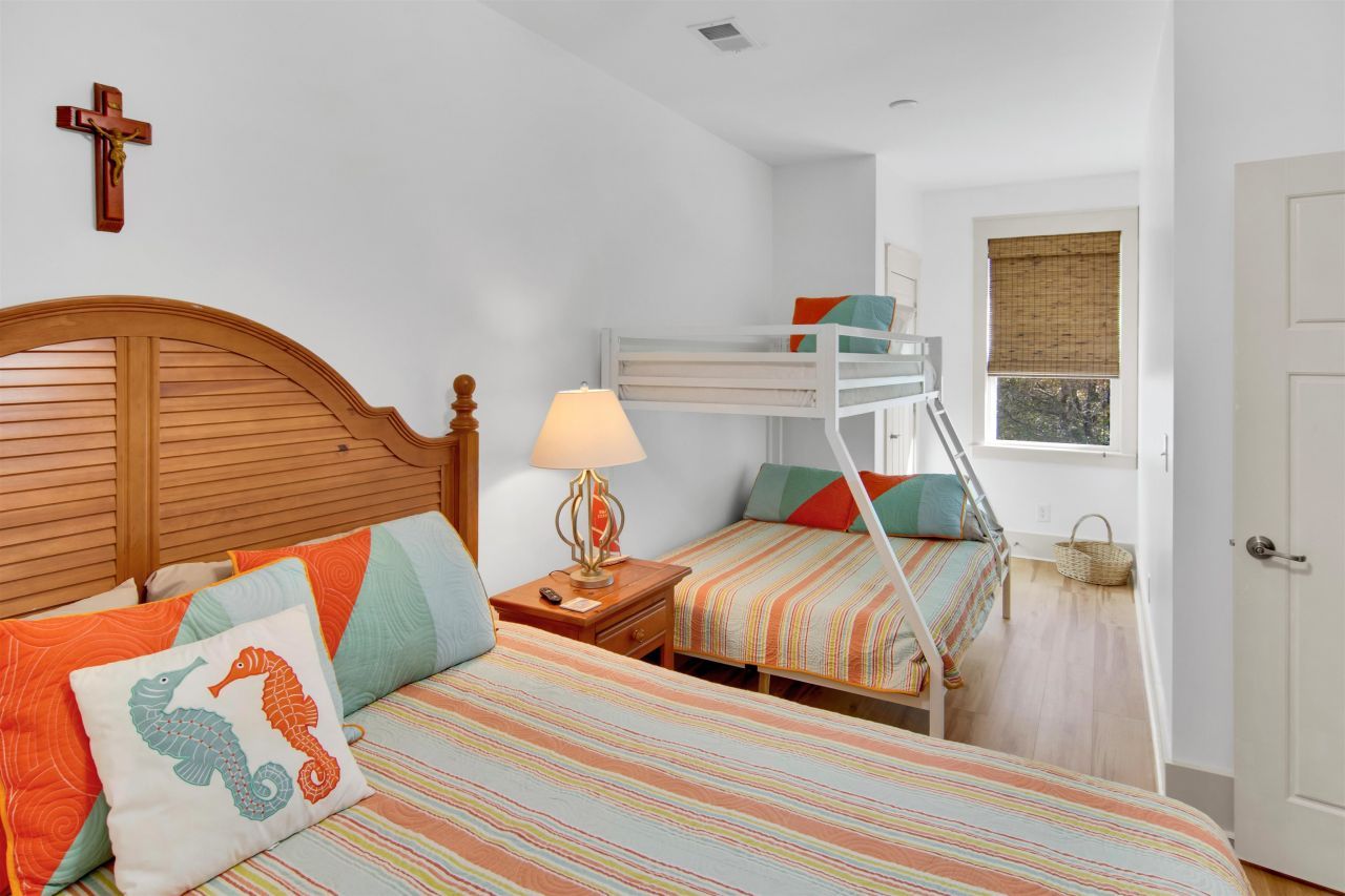 4902 N Market St. Photo 20