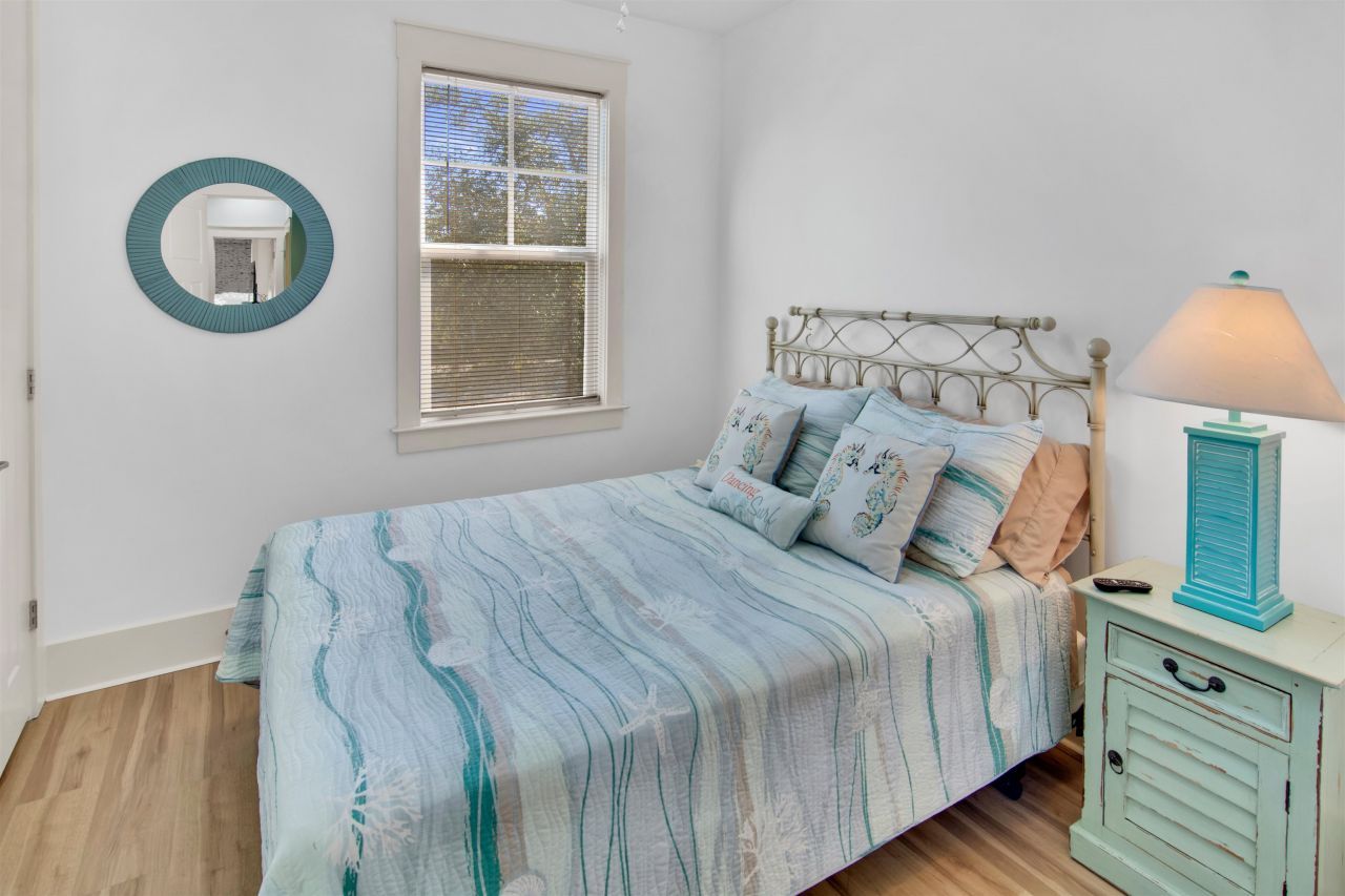 4902 N Market St. Photo 21