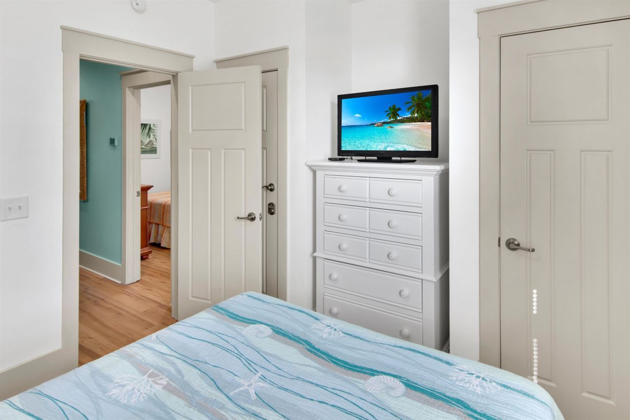 4902 N Market St. Photo 22