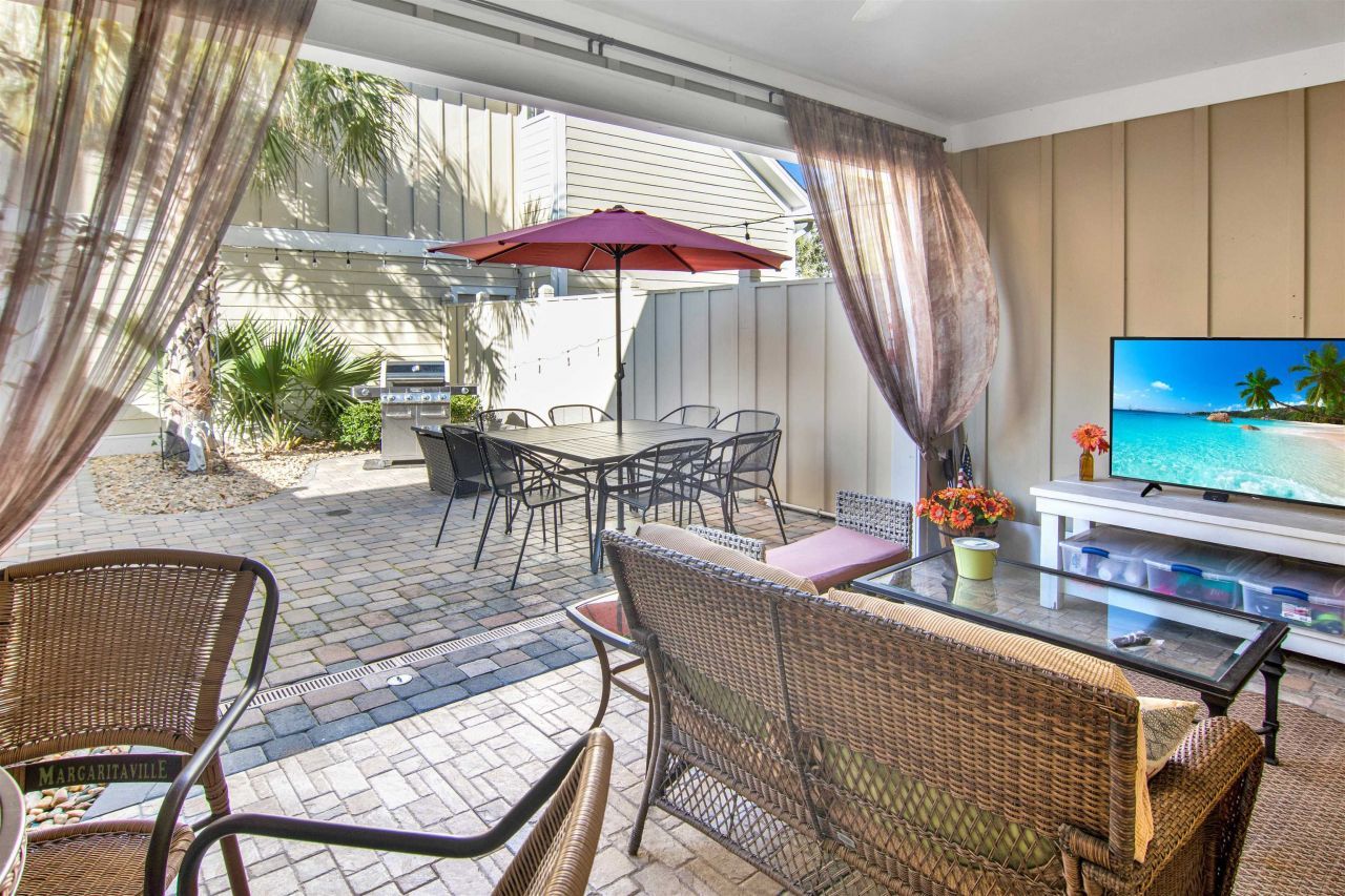 4902 N Market St. Photo 25