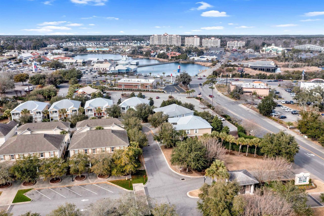 4902 N Market St. Photo 32