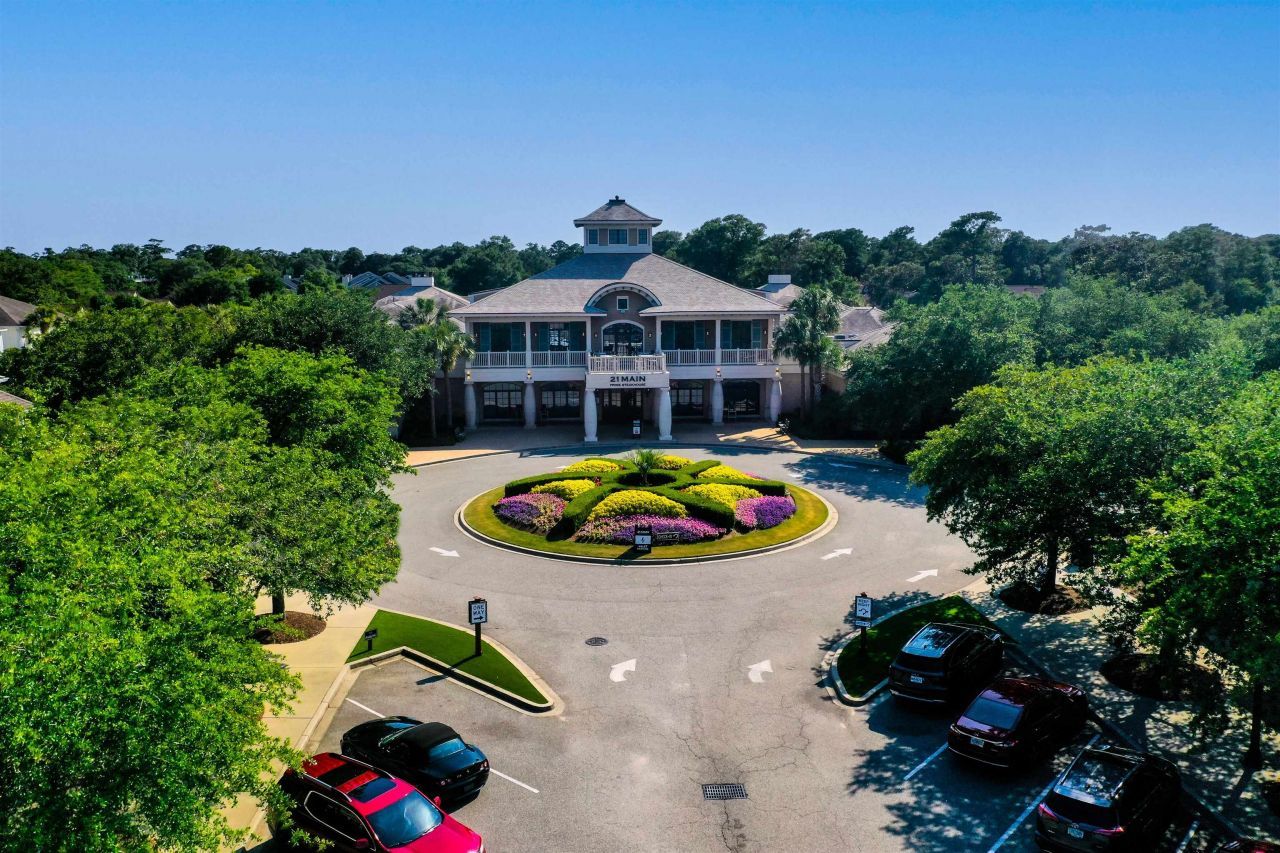 4902 N Market St. Photo 34