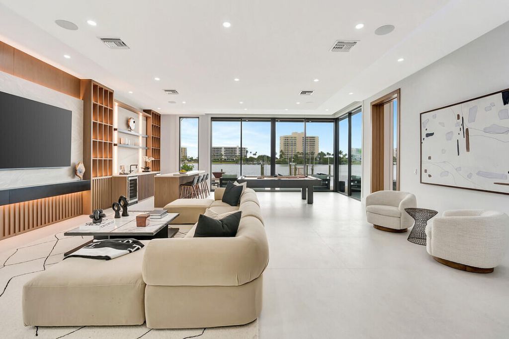 19696 Harbor Road N, Jupiter, FL 33469 Photo