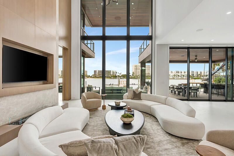 19696 Harbor Road N, Jupiter, FL 33469 Photo