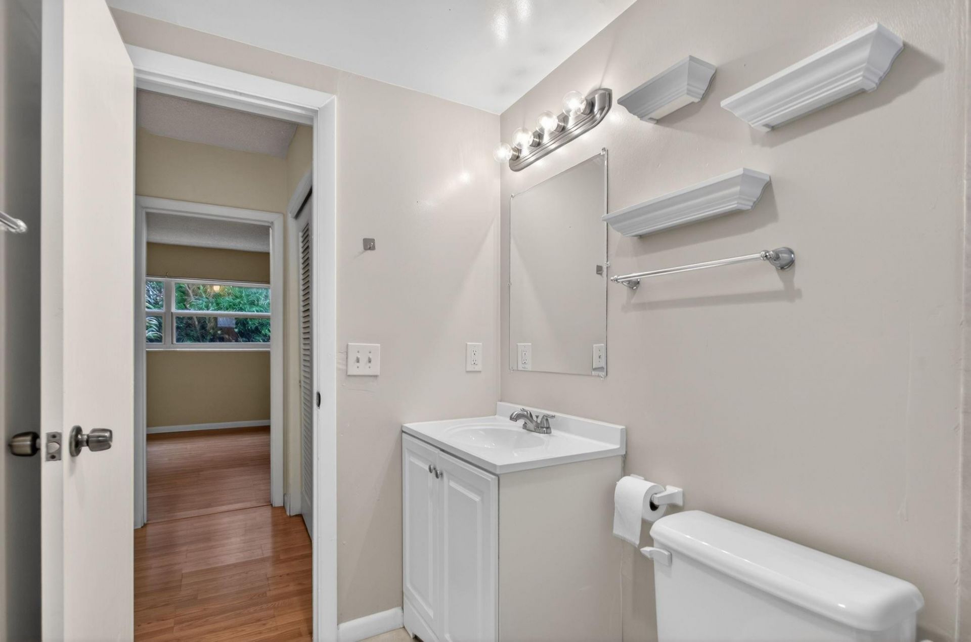 2115 NE 42nd Court, Unit 103, Lighthouse Point, FL 33064 Photo