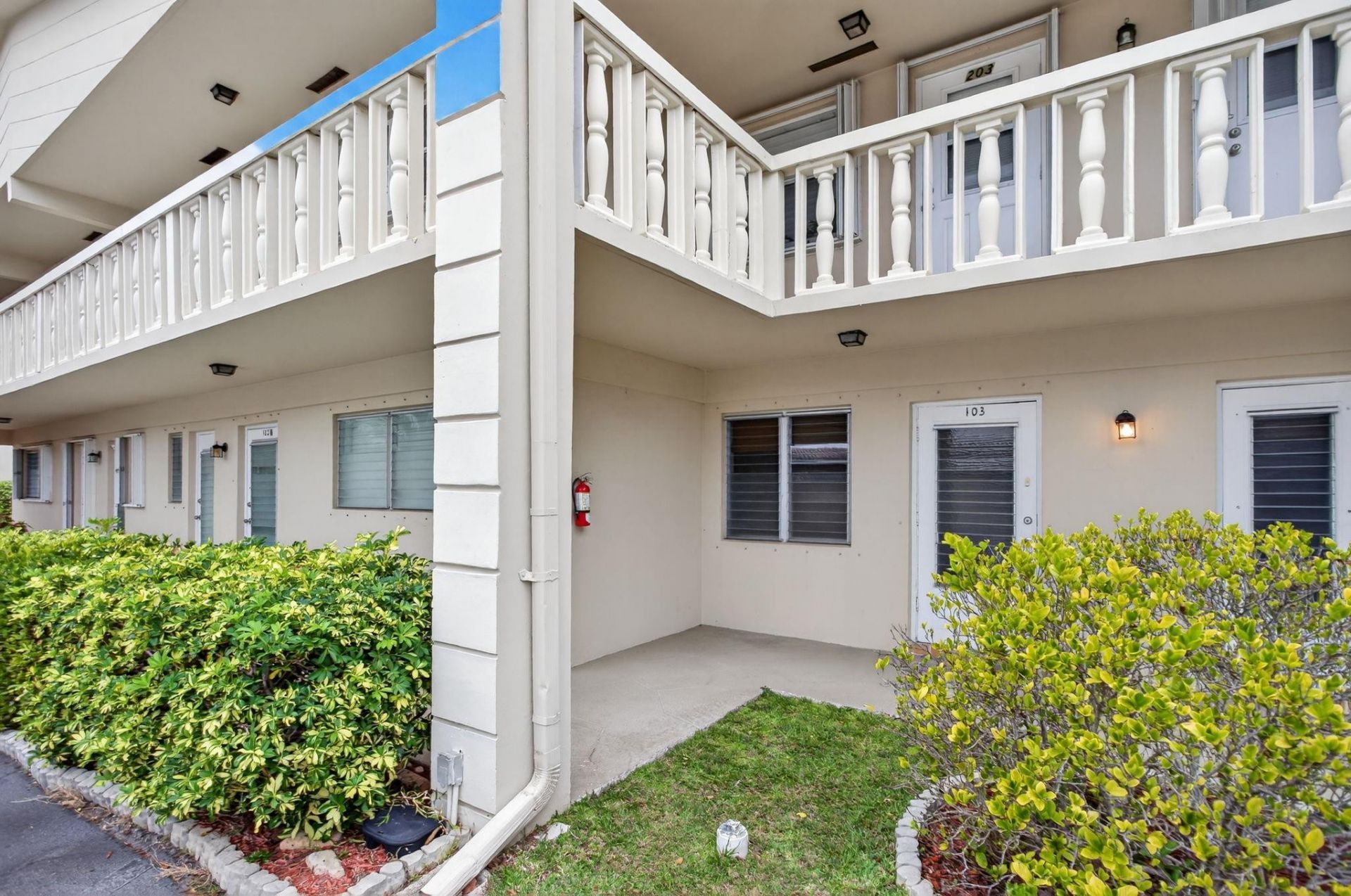2115 NE 42nd Court, Unit 103, Lighthouse Point, FL 33064 Photo