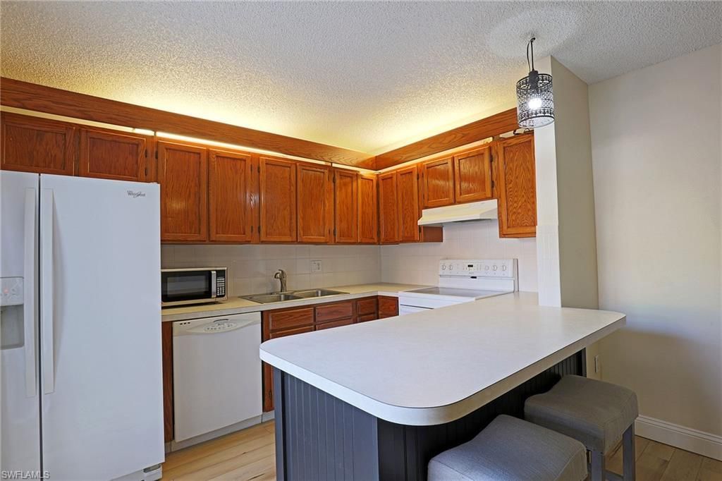 5219 Cedarbend Dr , Unit 4, Fort Myers, FL 33919 Photo