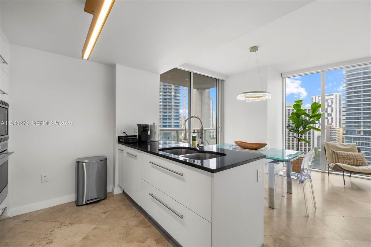 485 Brickell Ave , Unit 1804, Miami, FL 33131 Photo