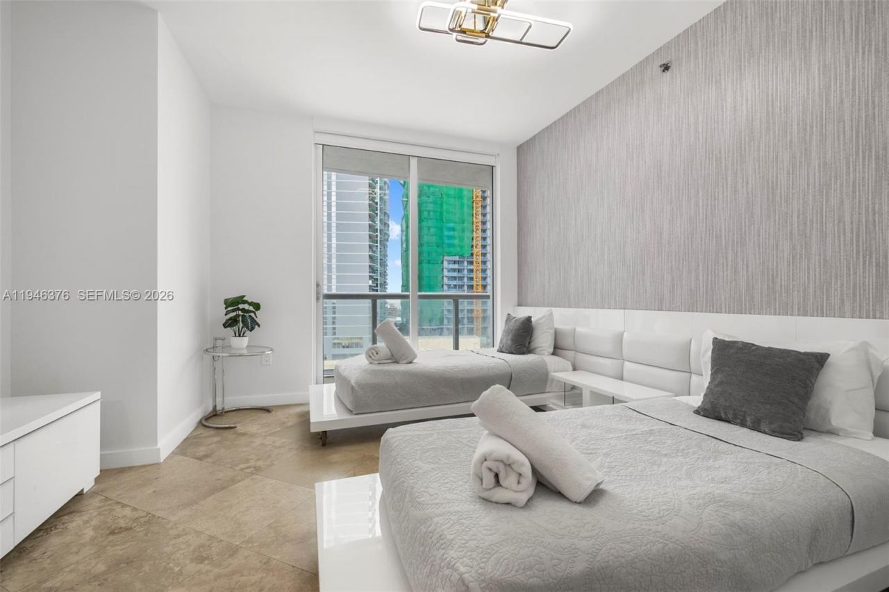 485 Brickell Ave , Unit 1804, Miami, FL 33131 Photo