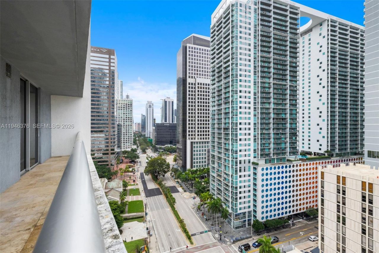 485 Brickell Ave , Unit 1804, Miami, FL 33131 Photo