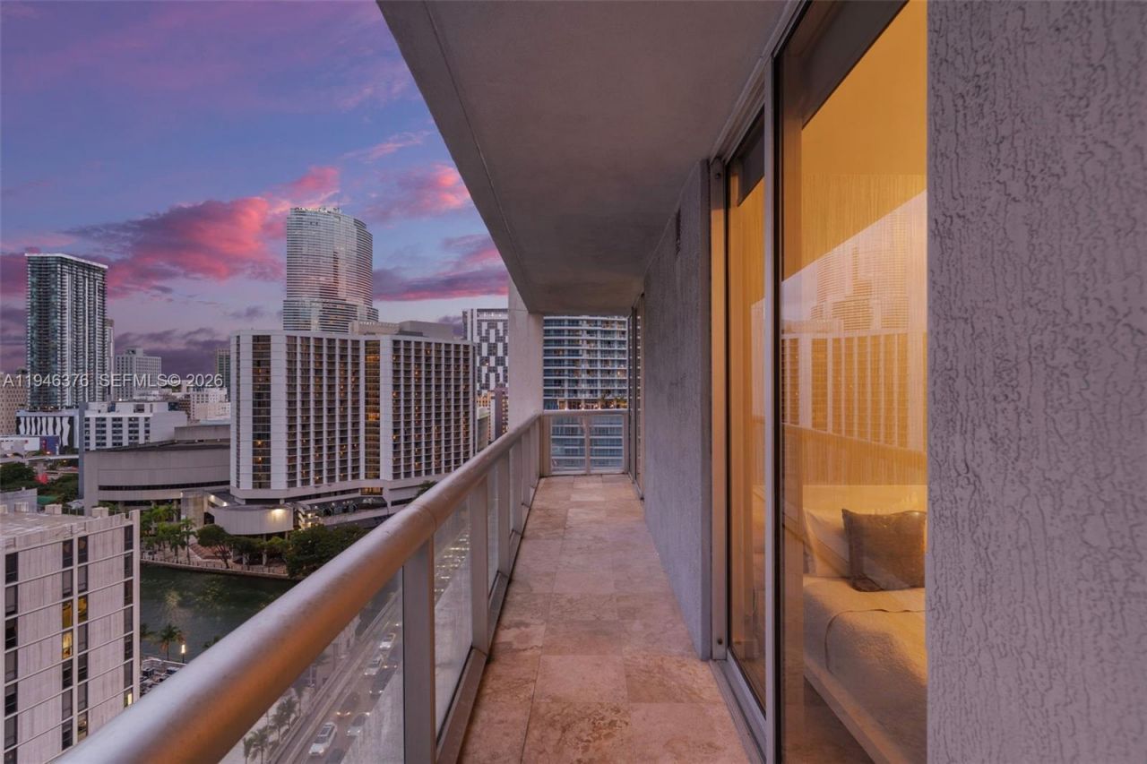 485 Brickell Ave , Unit 1804, Miami, FL 33131 Photo