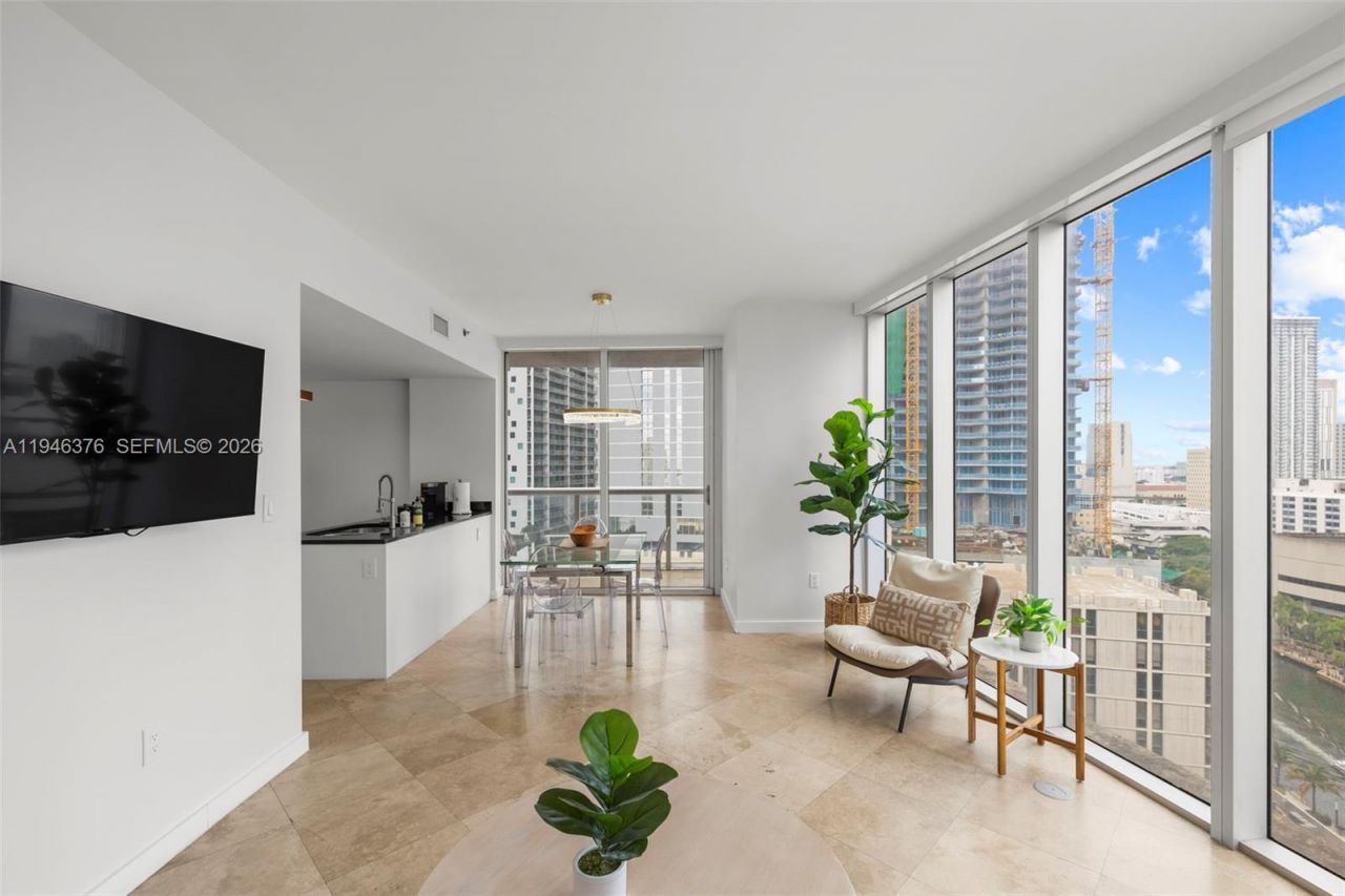 485 Brickell Ave , Unit 1804, Miami, FL 33131 Photo