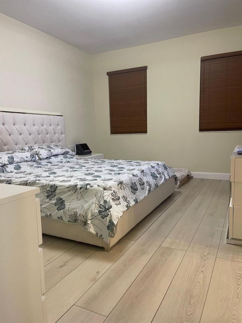 9421 SW 171st Pl , Miami, FL 33196 Photo