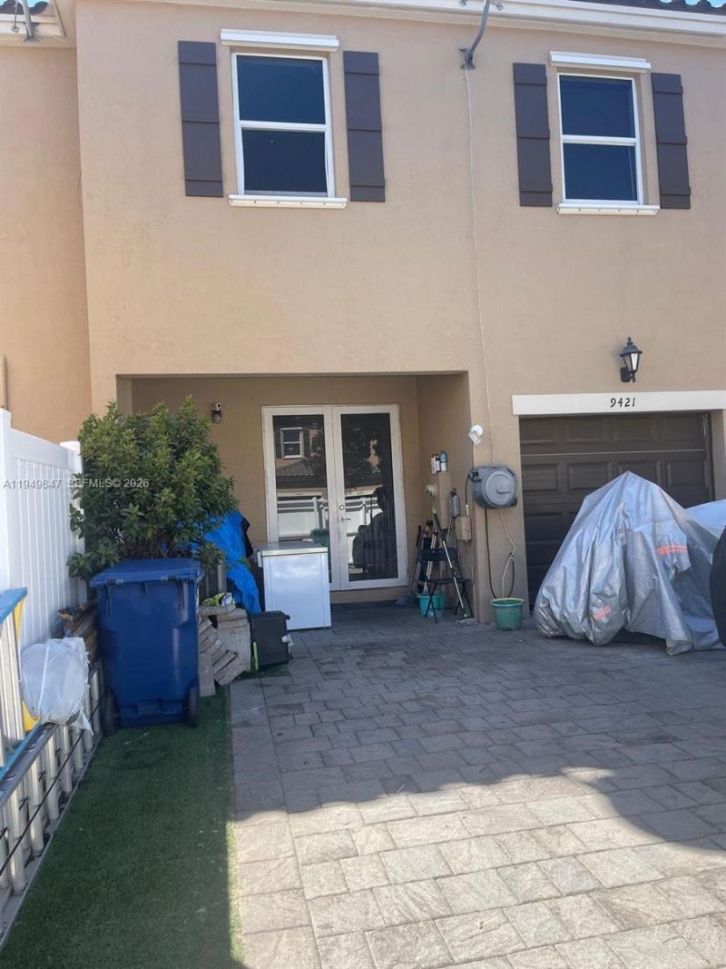9421 SW 171st Pl , Miami, FL 33196 Photo