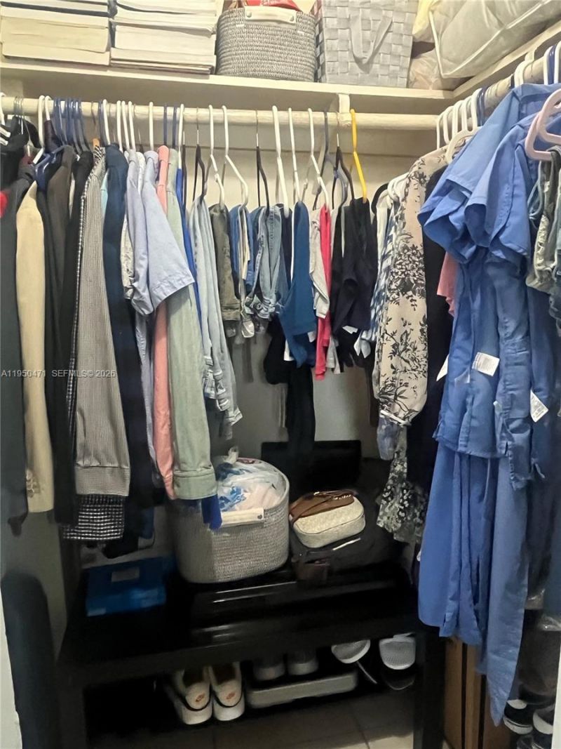 606 W 81st St, Unit 210, Hialeah, FL 33014 Photo