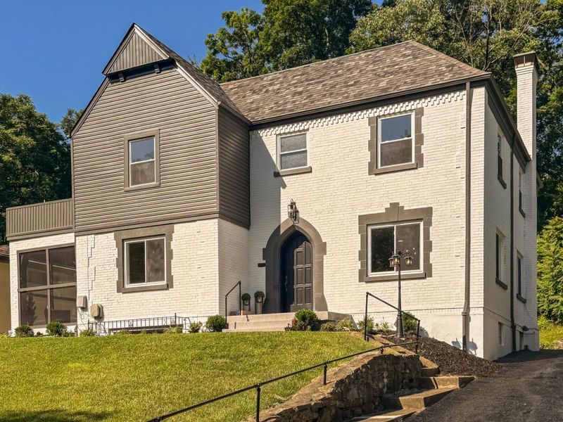 3923 Wess Park Drive, Cincinnati, OH 45217 Photo 1