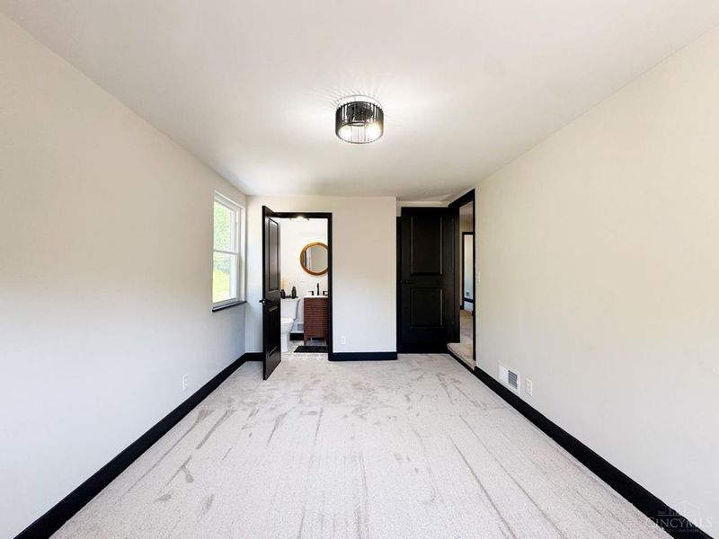 3923 Wess Park Drive, Cincinnati, OH 45217 Photo 27