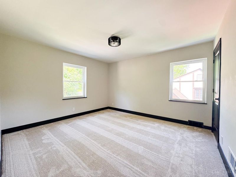 3923 Wess Park Drive, Cincinnati, OH 45217 Photo 28