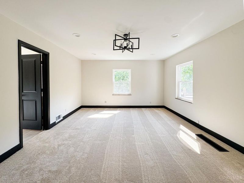 3923 Wess Park Drive, Cincinnati, OH 45217 Photo 34