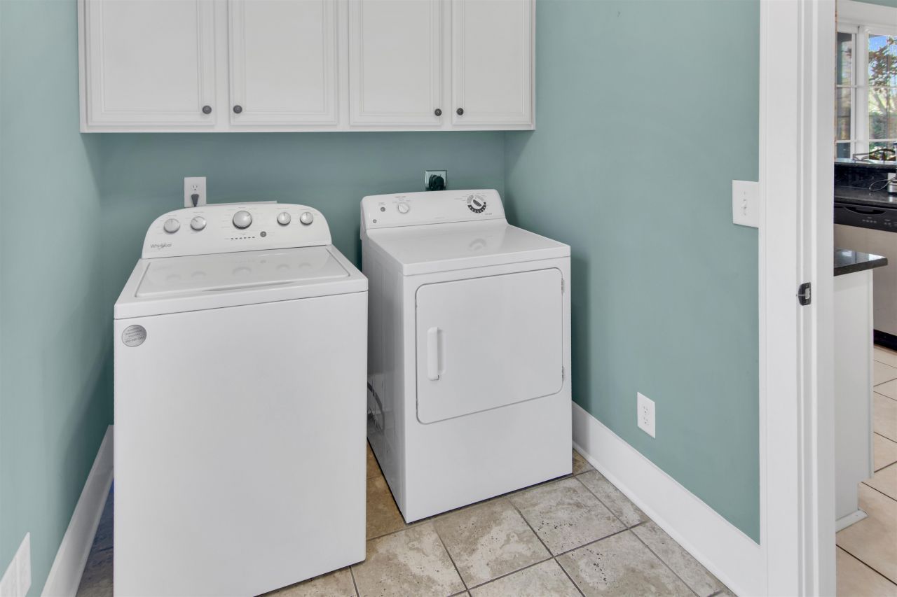 562 Olde Mill Dr. Photo 11