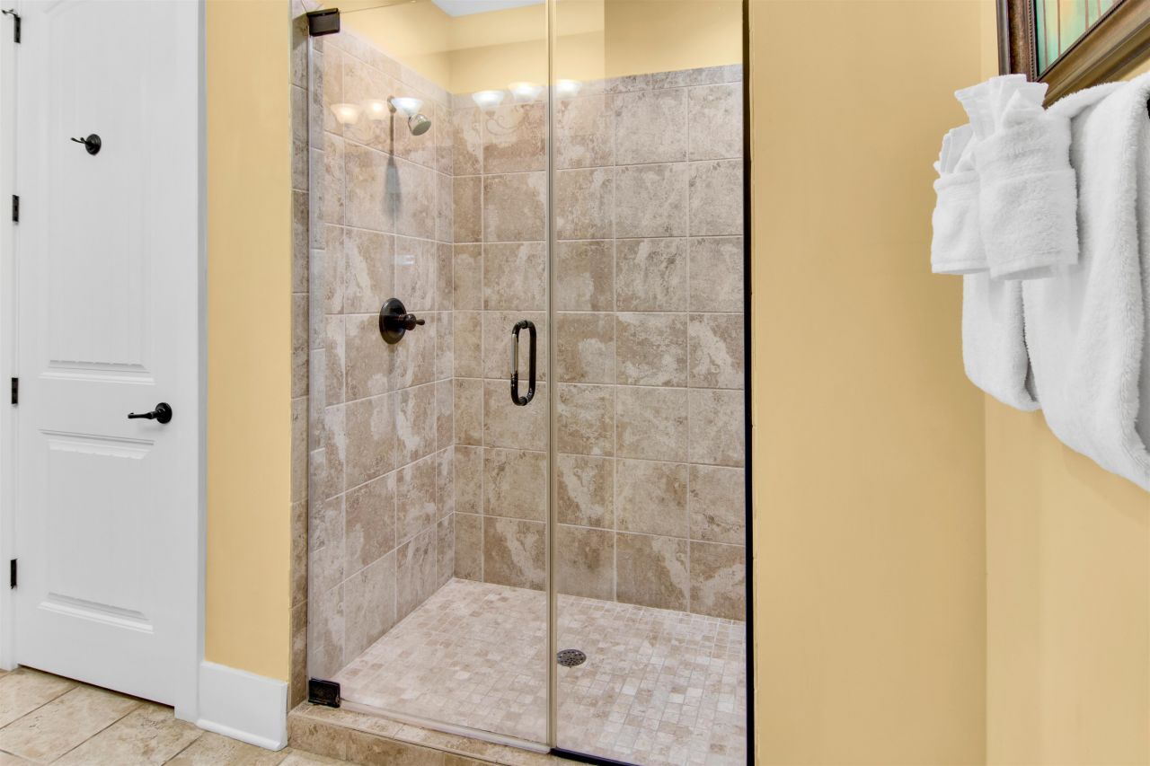 562 Olde Mill Dr. Photo 16